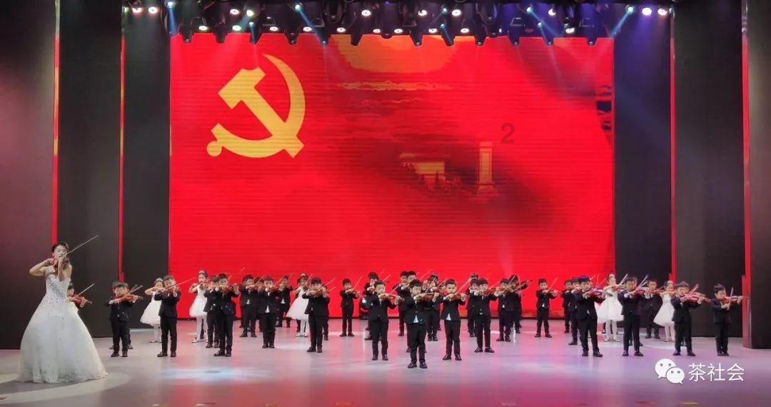 营救迷路的小男孩